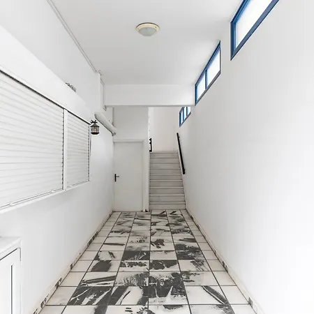 Optasia - Naxos Center 2 *