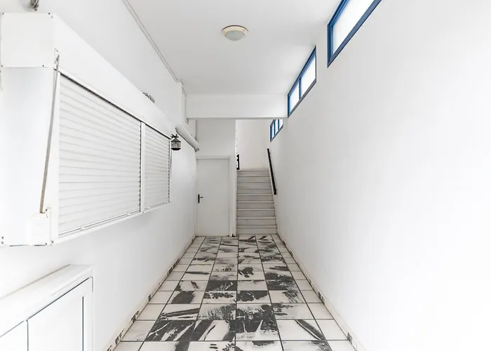 Optasia - Naxos Center 2 *